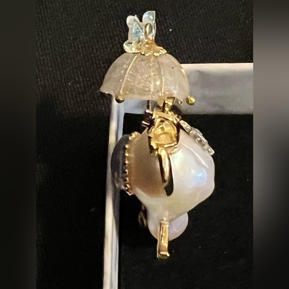 Brand New Pearl Eye umbrella Pendant - Picture 5 of 7